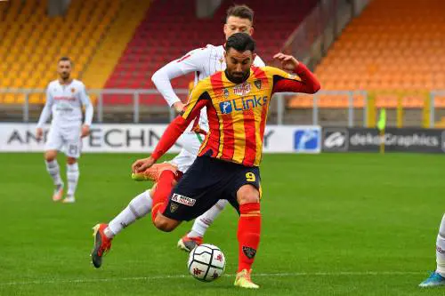 Lecce a valanga 7-1 con la Reggiana. Monza pari a Pordenone