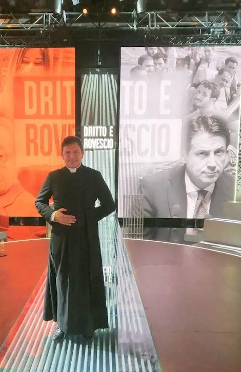 Padre Ariel: "Conte non ha competenze per parlare del Natale"