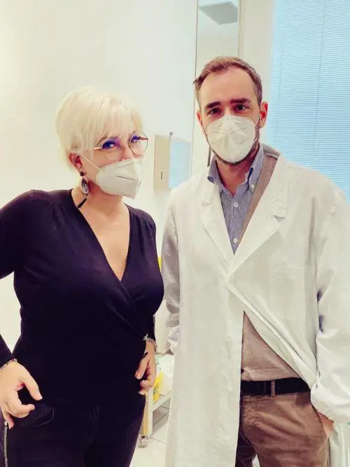 Lucia Bramieri, nuovo amore nuovo décolleté