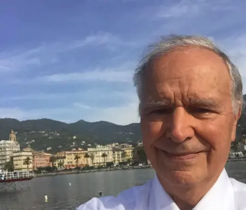 "Covid provoca embolie polmonari". Facebook censura il medico dell'eparina