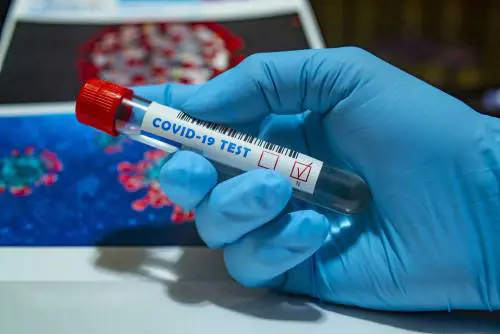 Covid, c'è un farmaco salvavita: "La mortalità scende del 70%"