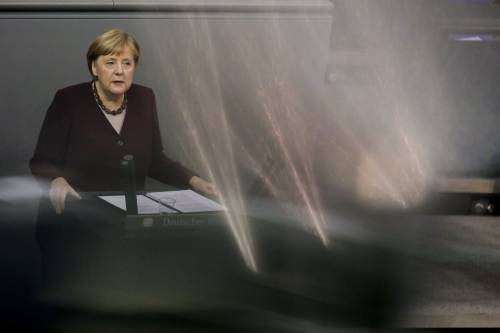 La Germania adesso si arrende. La Merkel è con le spalle al muro