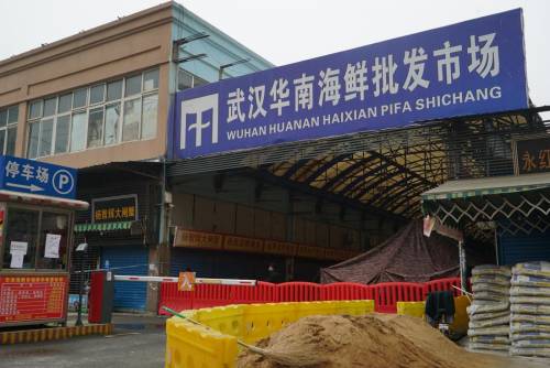 Wuhan, dove tutto ebbe inizio: cosa è "successo" nel mercato