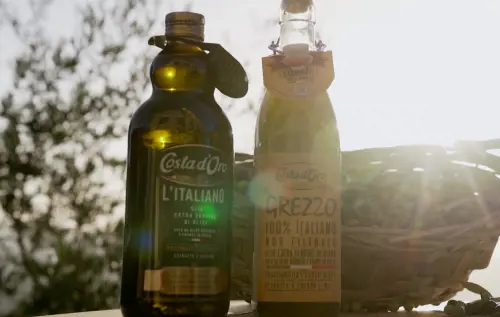 Il gusto e l'innovazione di Costa d'Oro: olio non filtrato e tracciabilità