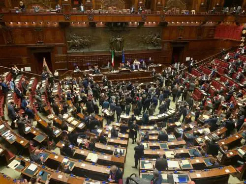 Dura protesta del centrodestra "Dpcm? Calpestata Costituzione'