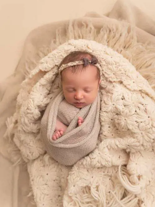 Molly, la neonata che ha 18 mesi meno della mamma