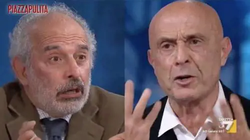 "Scusa perché stai ridendo...?" Minniti umilia in tv Gad Lerner