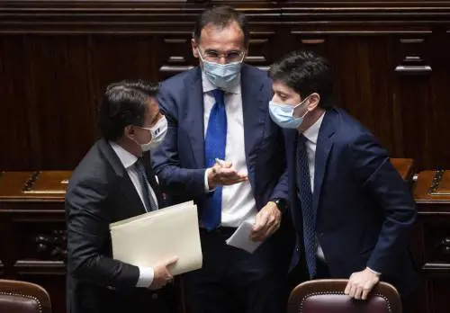 "Anche l'Abruzzo arancione". Ma l'ordinanza è già un caso: "Deve aspettare"
