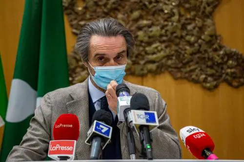Fontana spiega tutto: "Perché ho deciso di chiudere le scuole"