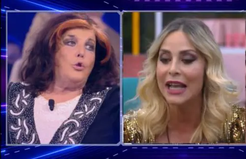 Insulto choc al Gf: "E anche p..."