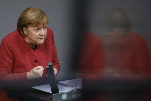 Merkel trova l'intesa con Polonia e Ungheria