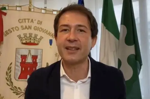 "Il governo è vergognoso: vieta il Natale in famiglia"