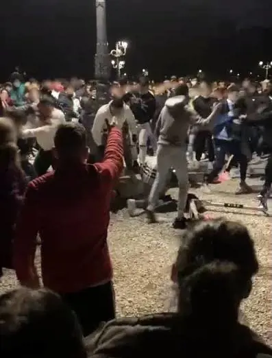 Ancora maxi risse tra giovanissimi: altri due episodi a Roma e Venezia