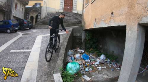 Degrado e violenza, Vittorio Brumotti nella capitale della 'ndrangheta