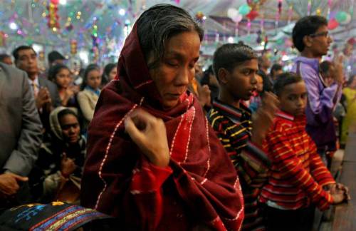Così il fondamentalismo islamico perseguita i cristiani del Bangladesh