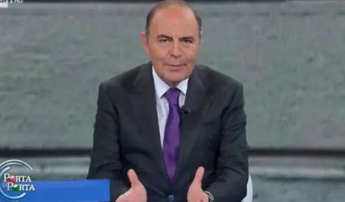 Sanremo sfora e Porta a Porta va in onda tardi. Bruno Vespa sbotta