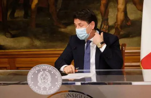La governodemia che silenzia tutto