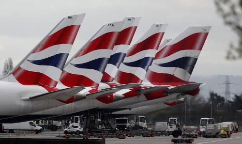 Da giorni zero test negli scali Solo oggi lo stop ai voli inglesi