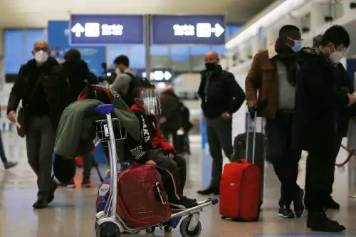 Il virus mutato è già in Italia: "Un paziente in isolamento"