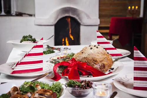 Il cenone di Natale? Aggiunge posti a tavola (e ci costerà 2,5 miliardi)