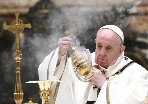 Il Papa: sì alle donne sull'altare. Ma non diventeranno mai preti