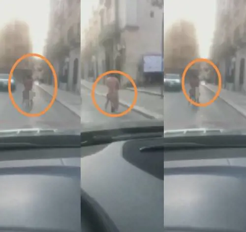 Nudi nel giorno di Natale: follia a Bitonto e Roma