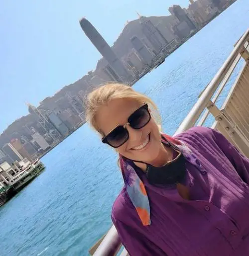 Heather Parisi guida la truppa No Vax