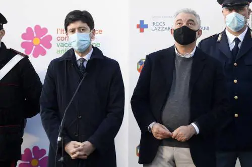 Dal furgone a "Domenica In". Il governo si fa il megaspot