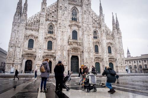Morti Covid e fuga da Milano, 14mila residenti in meno