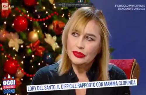 Lory Del Santo choc: "Forse è meglio che mio figlio si sia tolto la vita"