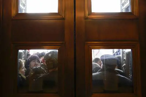 L'America ha ritrovato l'abisso: tornano i demoni del passato