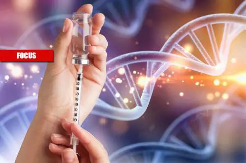 Il vaccino anti Covid ci cambia il Dna? Smontata la bufala No Vax