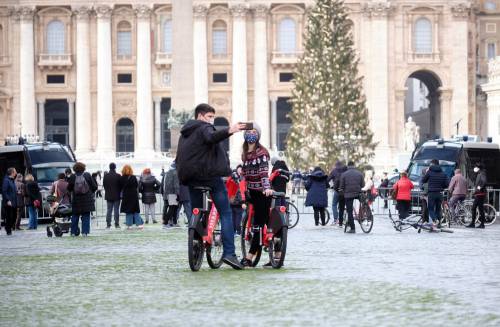 Covid, il "picchetto" di fine anno Cosa è successo il 30 dicembre