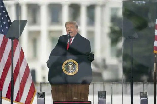 Trump anti-bavaglio. "Libertà di parola sotto attacco come mai prima"