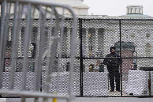 Altro che sostenitore di Biden La verità sul poliziotto ucciso
