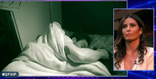 Gf Vip, la Gregoraci torna in studio. Polemica per la mancata quarantena