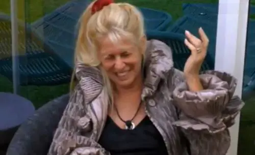 Maria Teresa Ruta non si tiene: "Nel sogno, c'era il p... di Tommaso con un rigatone"