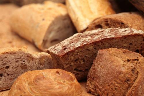 Il pane nella dieta, quale scegliere e quando mangiarlo