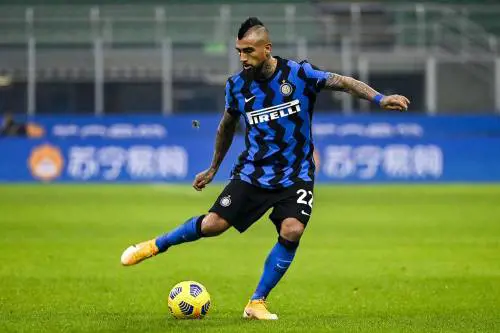 L'Inter di Vidal fa piccola la Juve. Notte da "scudetto" per Conte