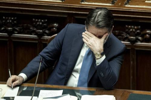 "Adesso rischia il game over" Al Senato Conte è sul baratro