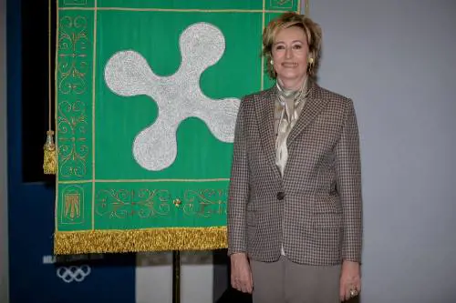 No, la Moratti non ha mai detto di dare il vaccino alle Regioni più ricche