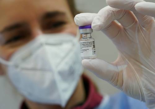 "La prima dose del vaccino è meno efficace di quanto affermato da Pfizer"