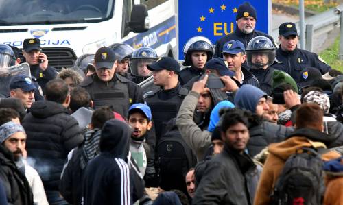 "+82% in soli 5 mesi". I dati choc sui clandestini in Ue: è allerta per i Balcani