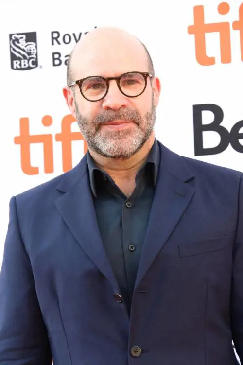 Nuova ondata del virus al cinema e in tv: Mason, Soderbergh e Ammaniti