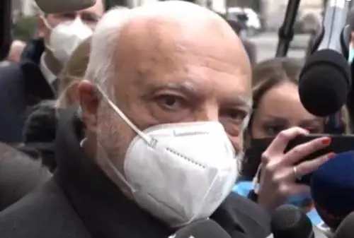 Il gup anti Salvini si fa aprire il locale