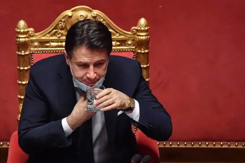 Conte in crisi di nervi. Paga pure i sondaggi per restare al potere