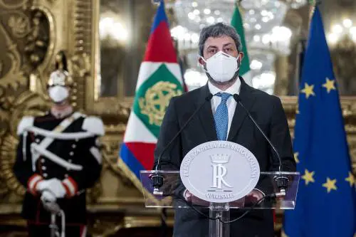 Naufraga il tavolo di Fico. "Non c'è  maggioranza"