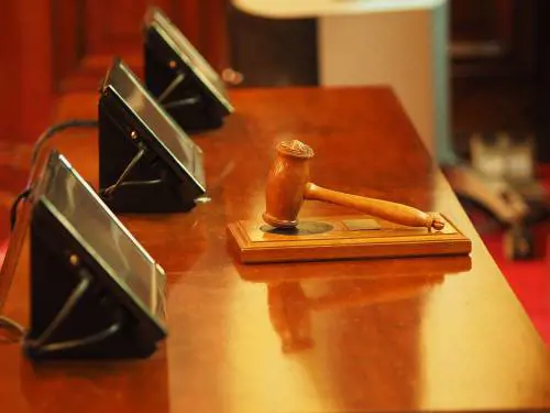 Condannato per corruzione. Ma il corrotto è stato assolto