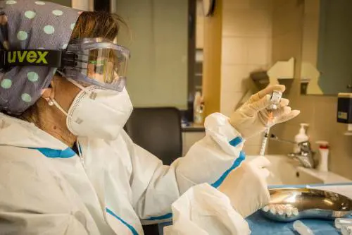 Piano vaccinale di massa. La Lombardia è pronta e il governo è in ritardo