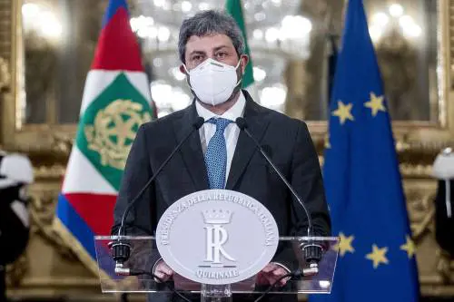 Fico si sfila a metà partita. Lascia il tavolo tecnico per non bruciare Giuseppi